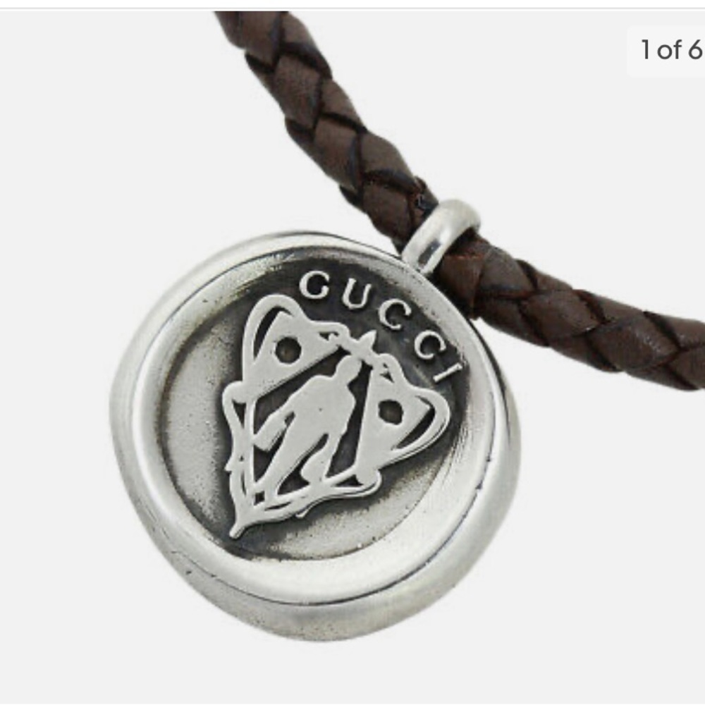 Gucci leather necklace